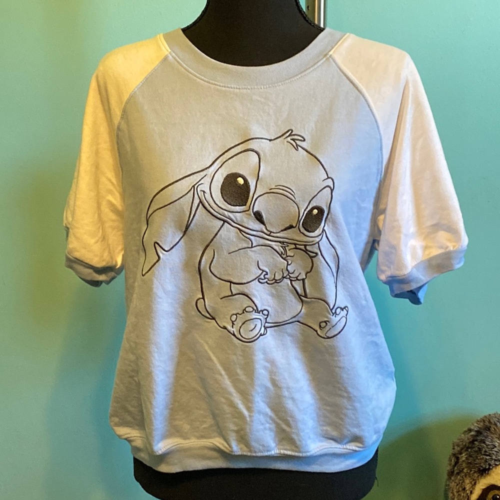 Disney Medium Stitch Sleep Shirt EUC
